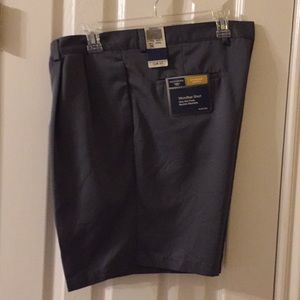 NWT - Dockers Gray Pleated Shorts - Size 38